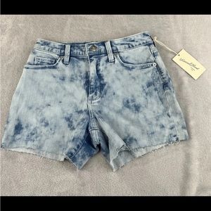 Universal Thread Women's Midi Short Blue Denim Light Acid Wash size 2